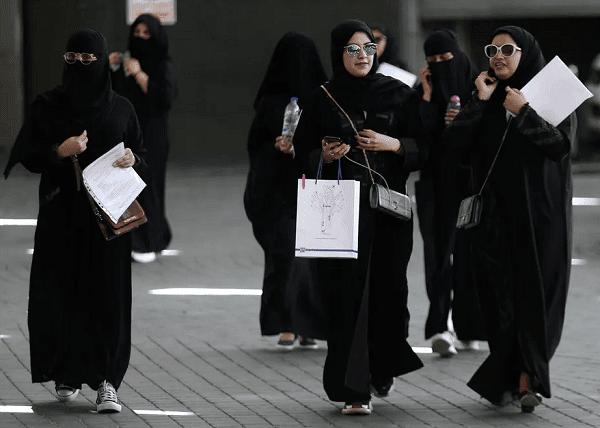 Saudi women