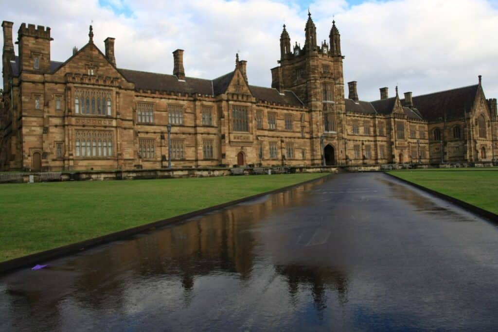 the university of sydney quandrangle