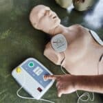 Defibrillator + dummy