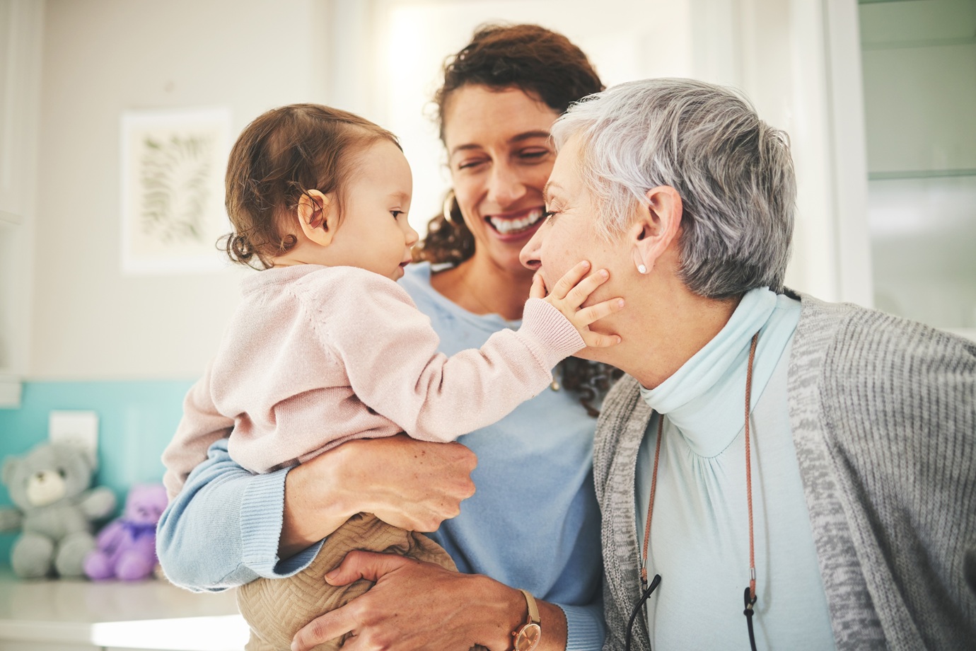 The 'Sandwich Generation' is overwhelmed. Here are early signs of carer burnout